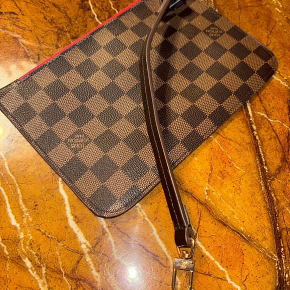 Louis Vuitton Brown Checkered Wristlet with Red Interior - Picture 3 of 10